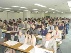 �Q��҂̕��X